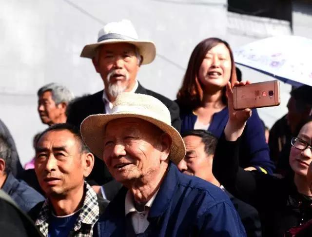 古镇荫城再现潞商之歌，干板秧歌唱出铁府风韵